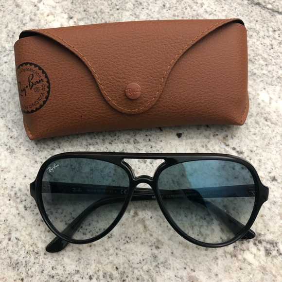Ray-Ban Accessories - NWOT Ray Bans CAT 5000 Classic